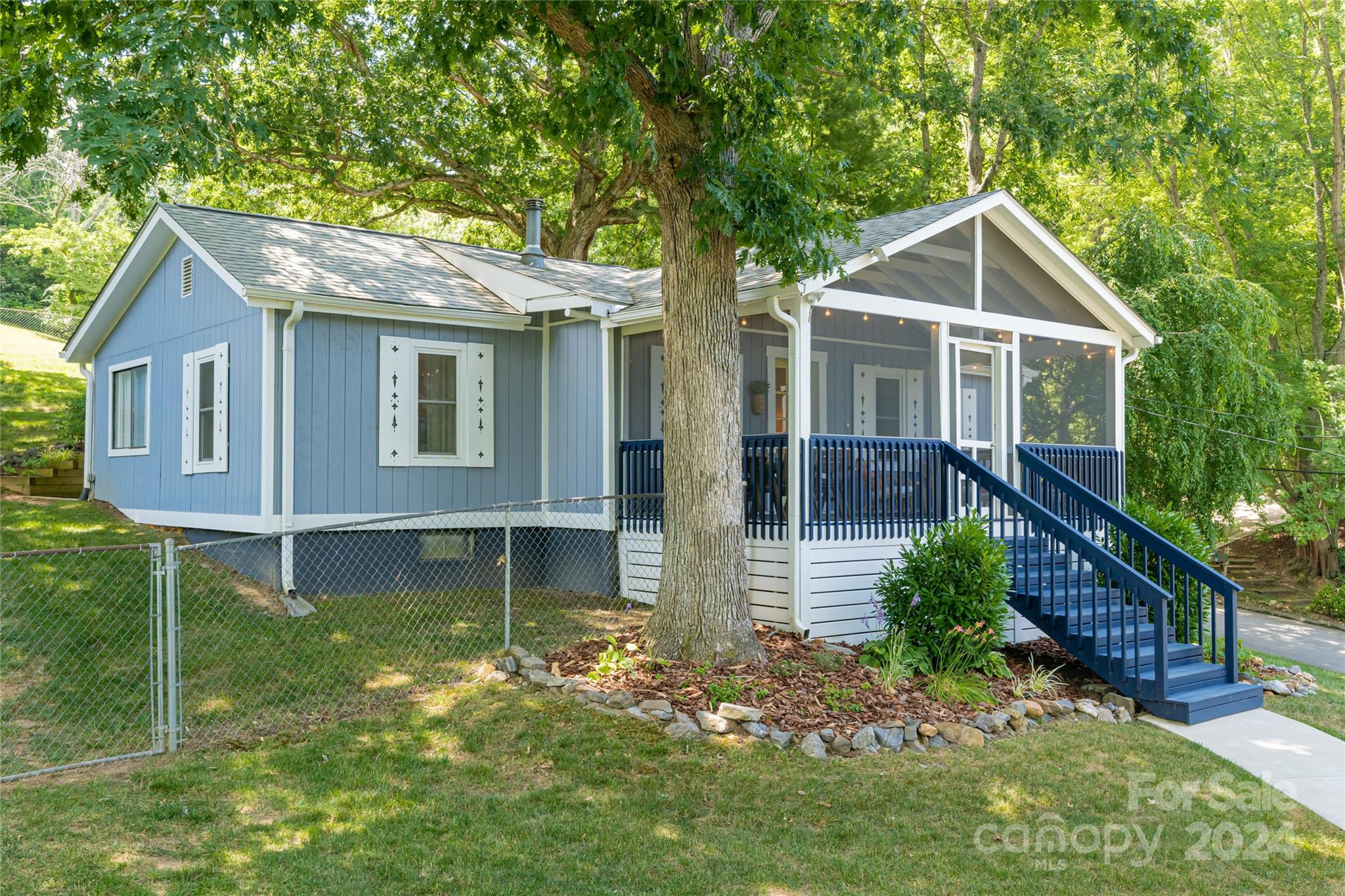 599 Beaverdam Road Asheville, NC 28804 - Photo 2 of 24 Gallery Image 2
