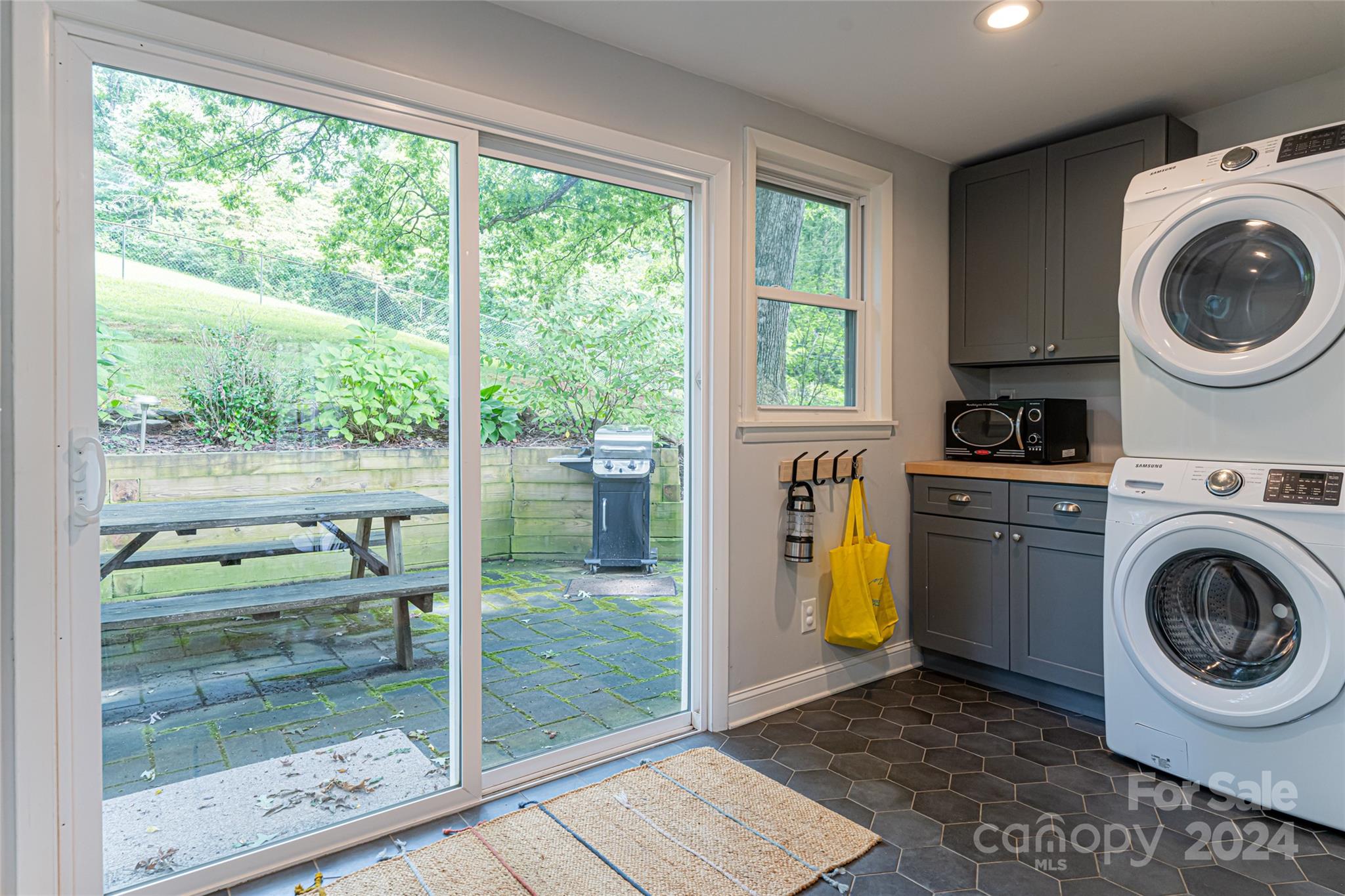 599 Beaverdam Road Asheville, NC 28804 - Photo 24 of 24 Gallery Image 24