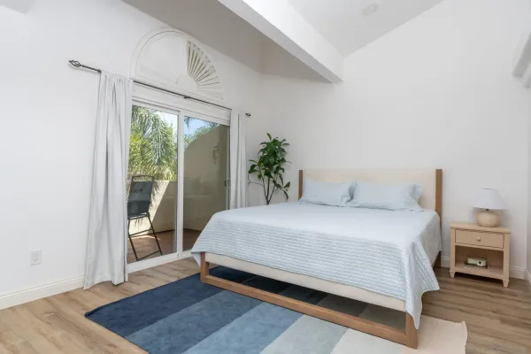 $7,500 | 241 South Sierra Avenue, Solana Beach, CA 92075