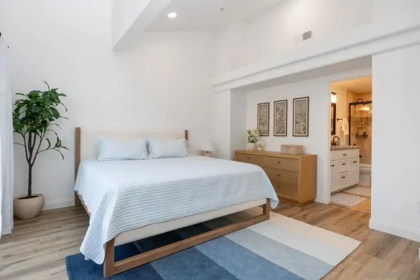 $7,500 | 241 South Sierra Avenue, Solana Beach, CA 92075