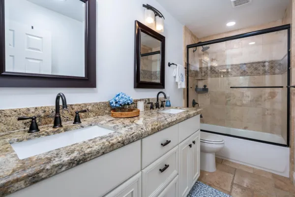 $7,500 | 241 South Sierra Avenue, Solana Beach, CA 92075