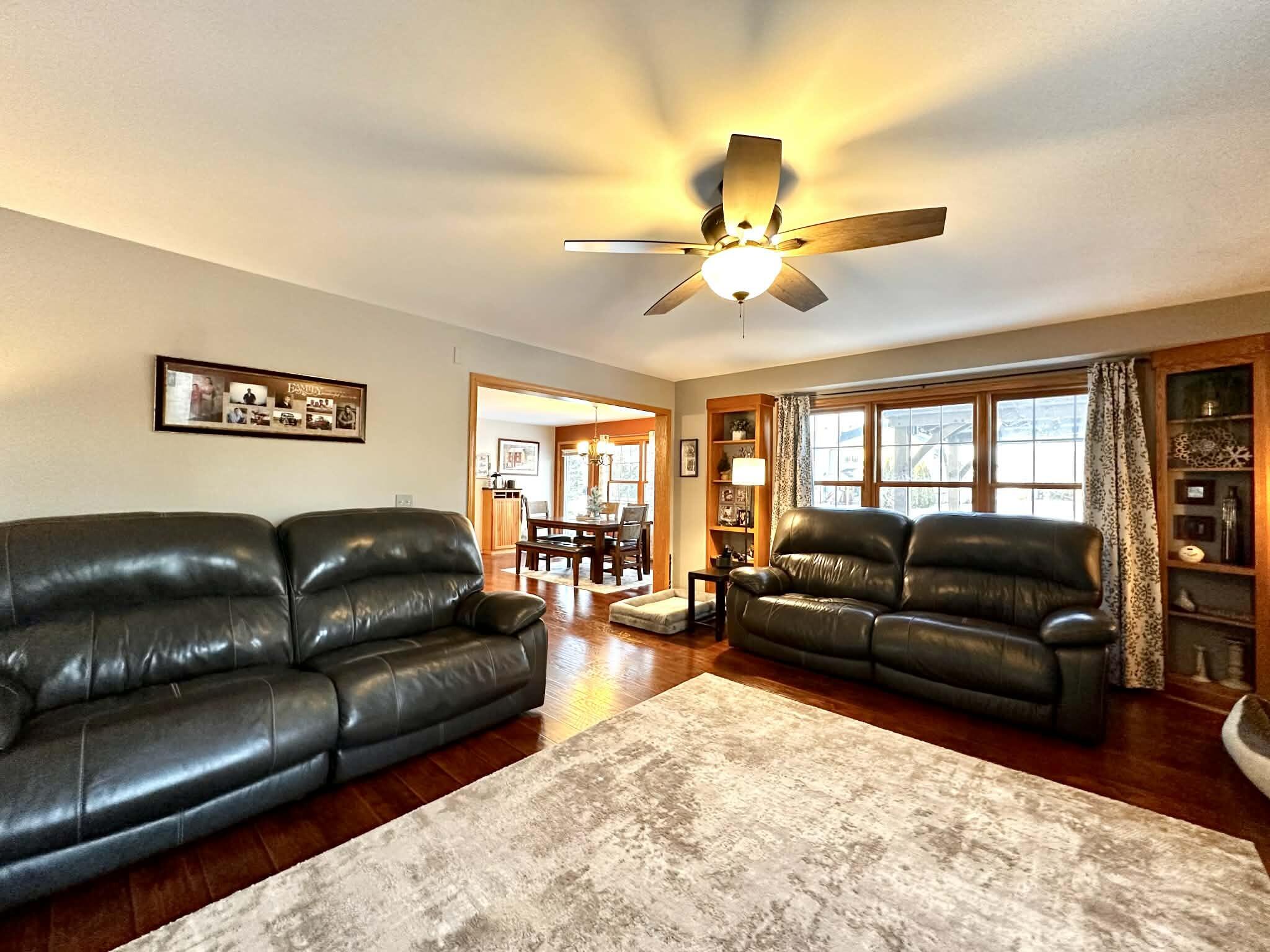 10306 83rd Place Pleasant Prairie, WI 53158 - Photo 11 of 60 LR4