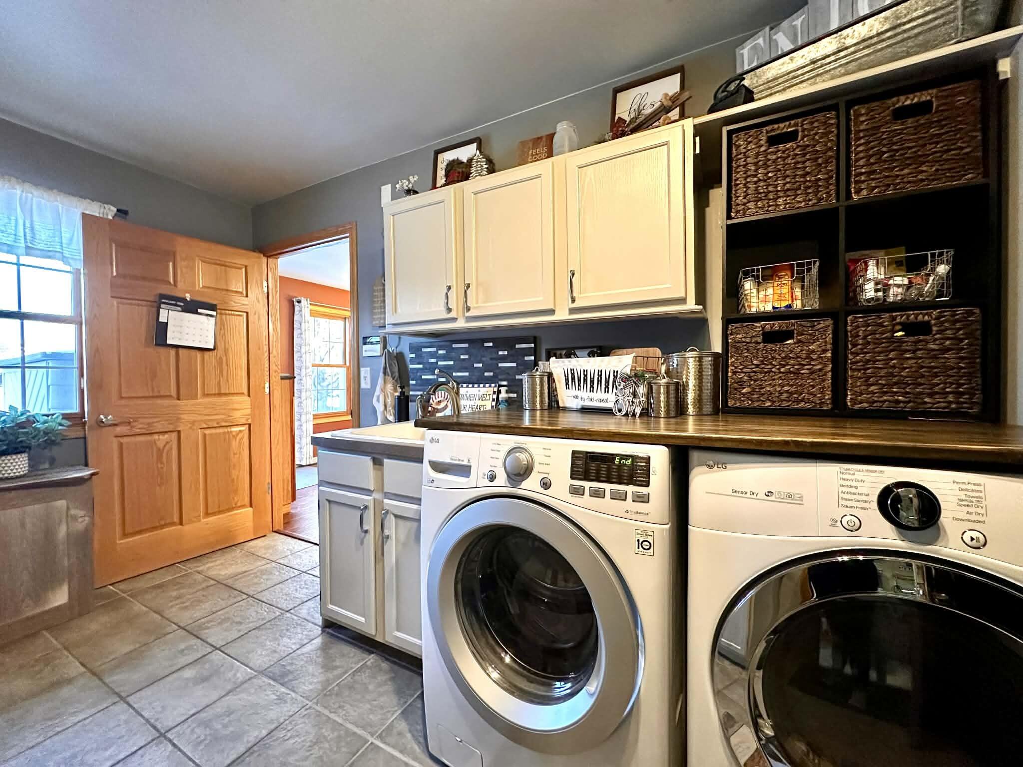 10306 83rd Place Pleasant Prairie, WI 53158 - Photo 16 of 60 Laundry