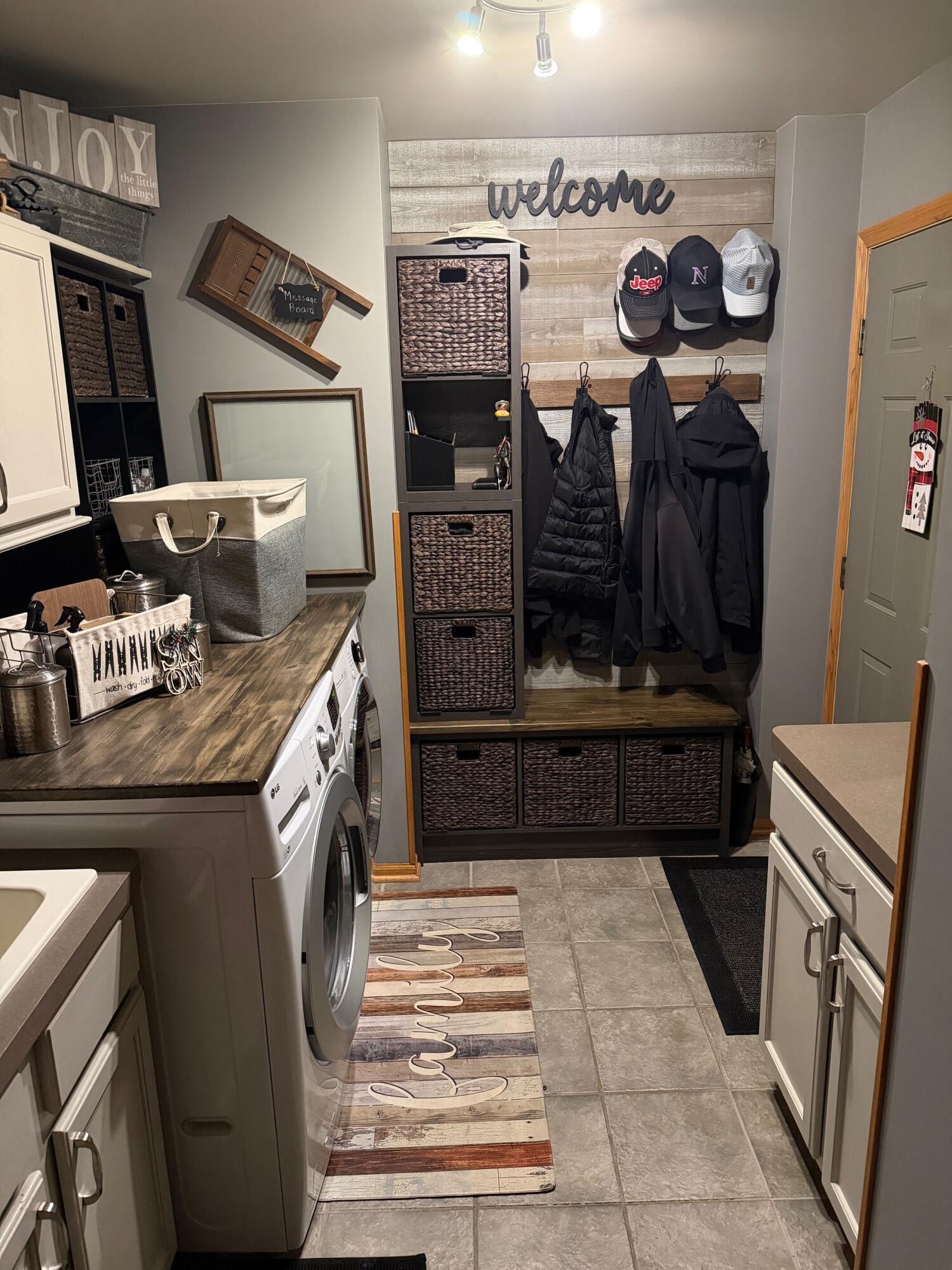 10306 83rd Place Pleasant Prairie, WI 53158 - Photo 17 of 60 Laundry2