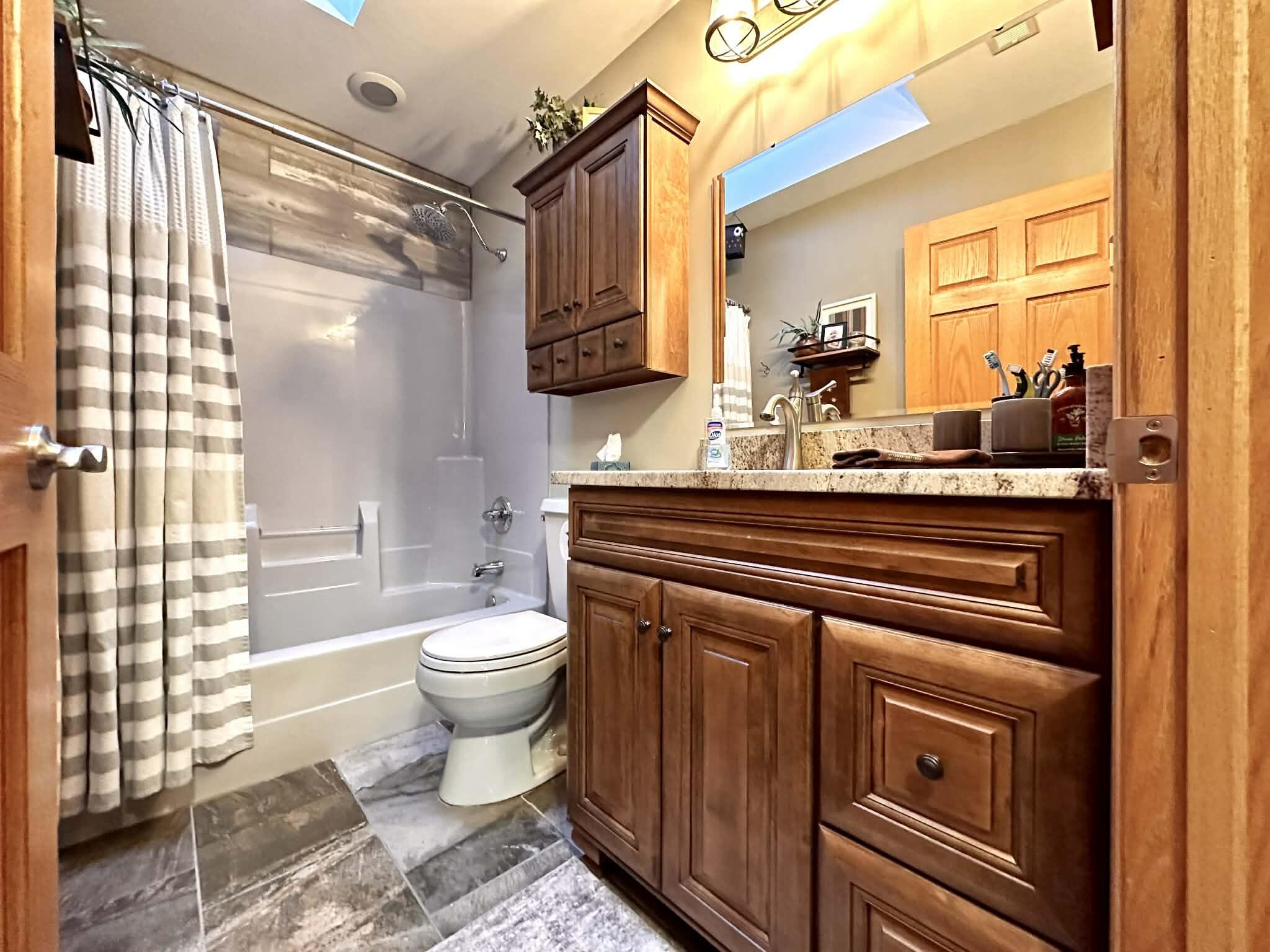 10306 83rd Place Pleasant Prairie, WI 53158 - Photo 26 of 60 Full Bath