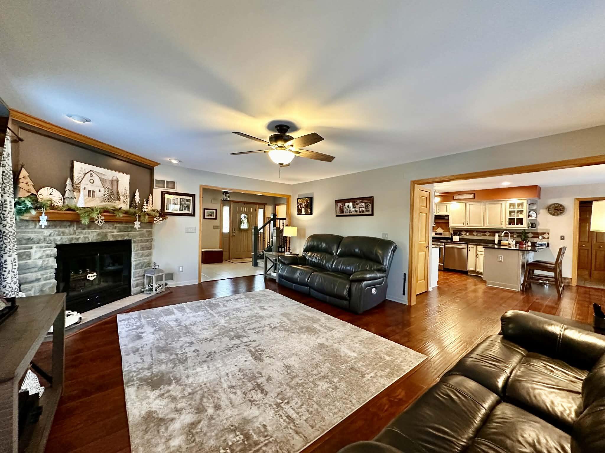 10306 83rd Place Pleasant Prairie, WI 53158 - Photo 10 of 60 LR3