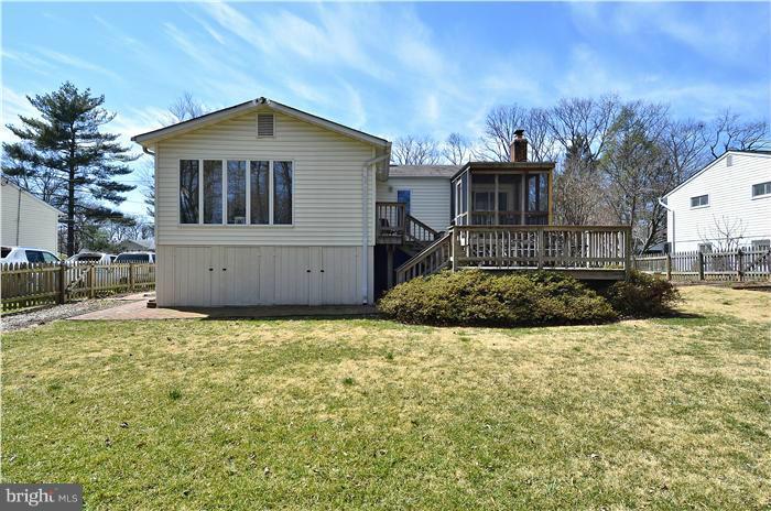 230 Rolling Road Gaithersburg, MD 20877 - Photo 25 of 30 Exterior (Rear)