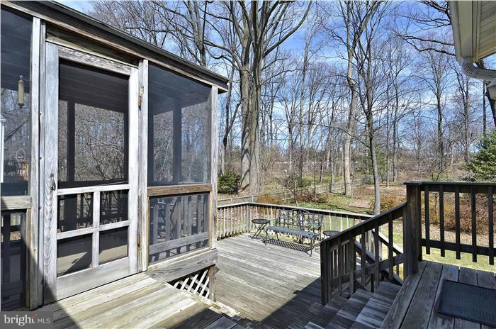 230 Rolling Road Gaithersburg, MD 20877 - Photo 5 of 30 Exterior (Rear)