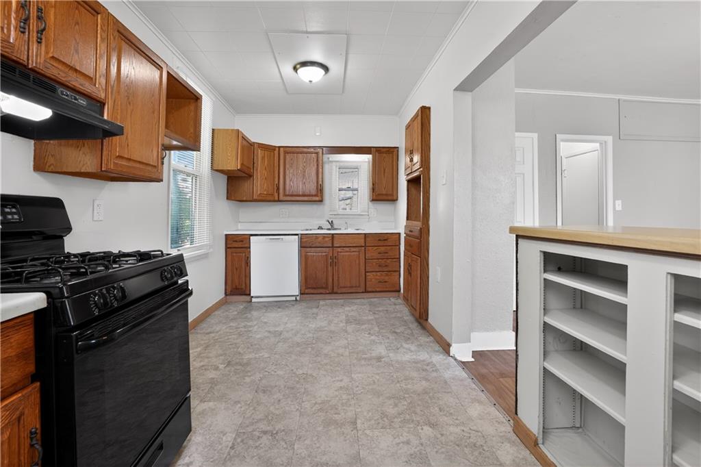 308 Rustic Avenue Pittsburgh, PA 15210 - Photo 17 of 40