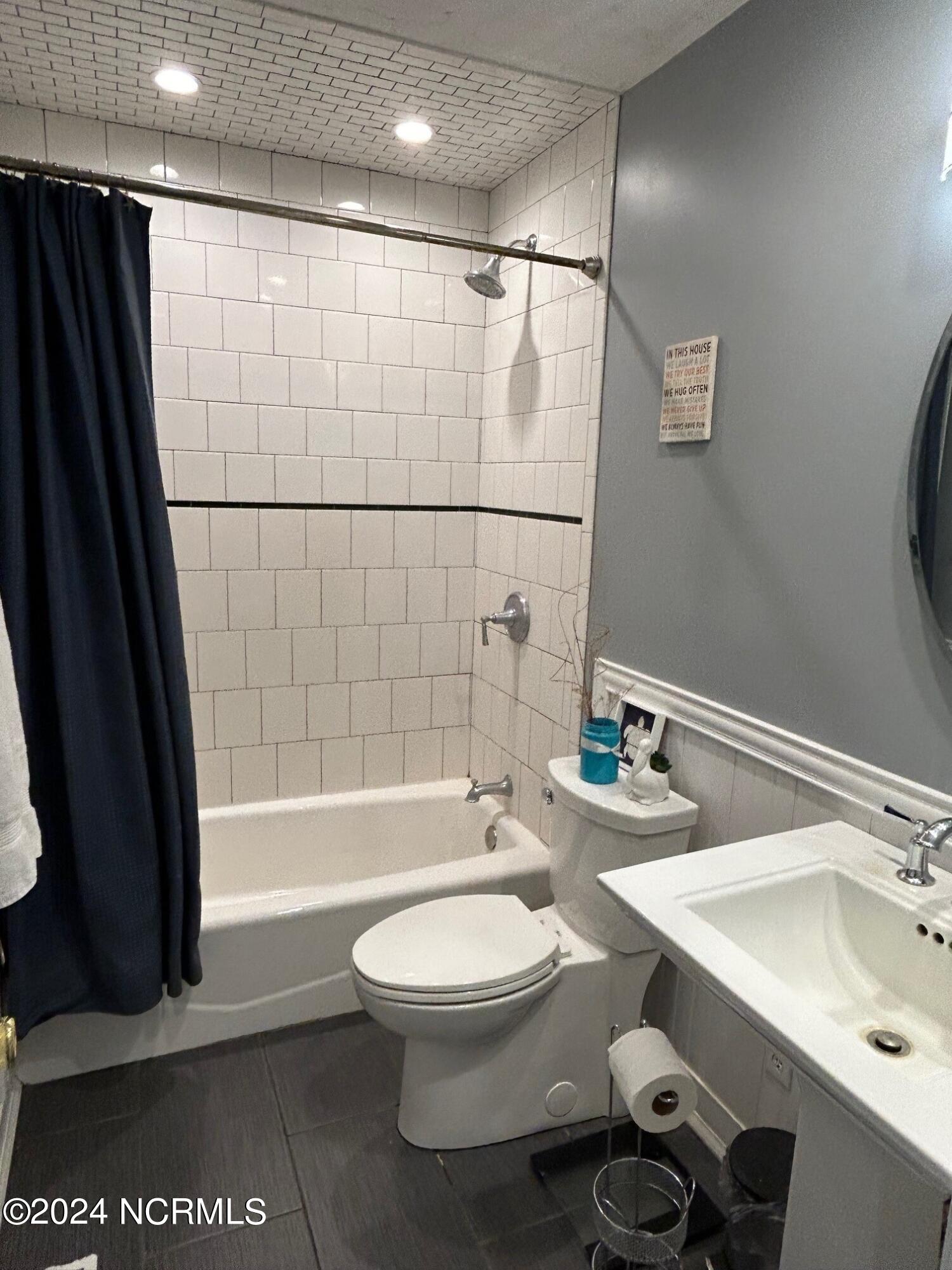 125 Collin Drive Roxboro, NC 27574 - Photo 27 of 28 2nd bathroom
