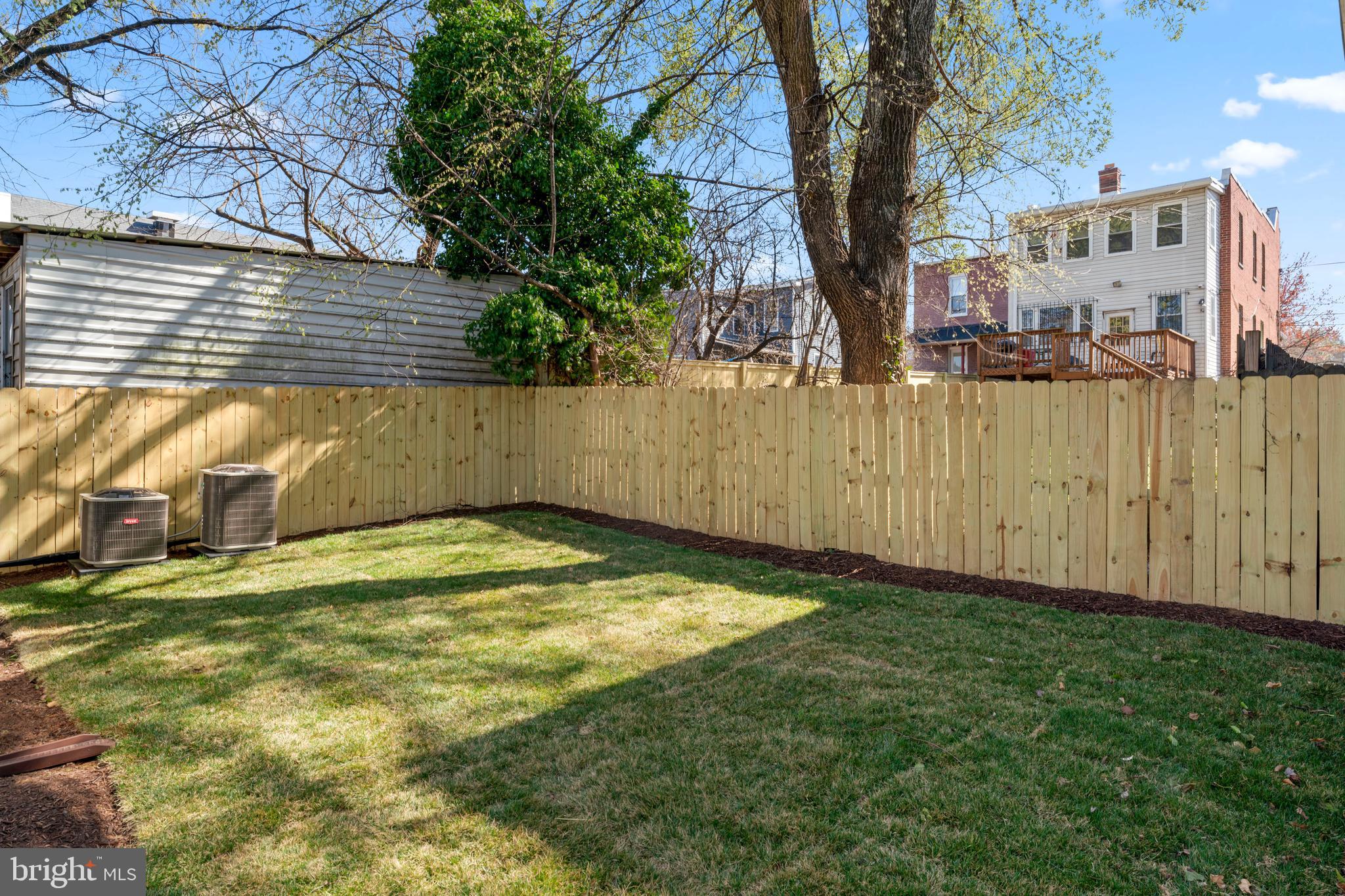 1337 U Street Southeast Washington, DC 20020 - Photo 5 of 77
