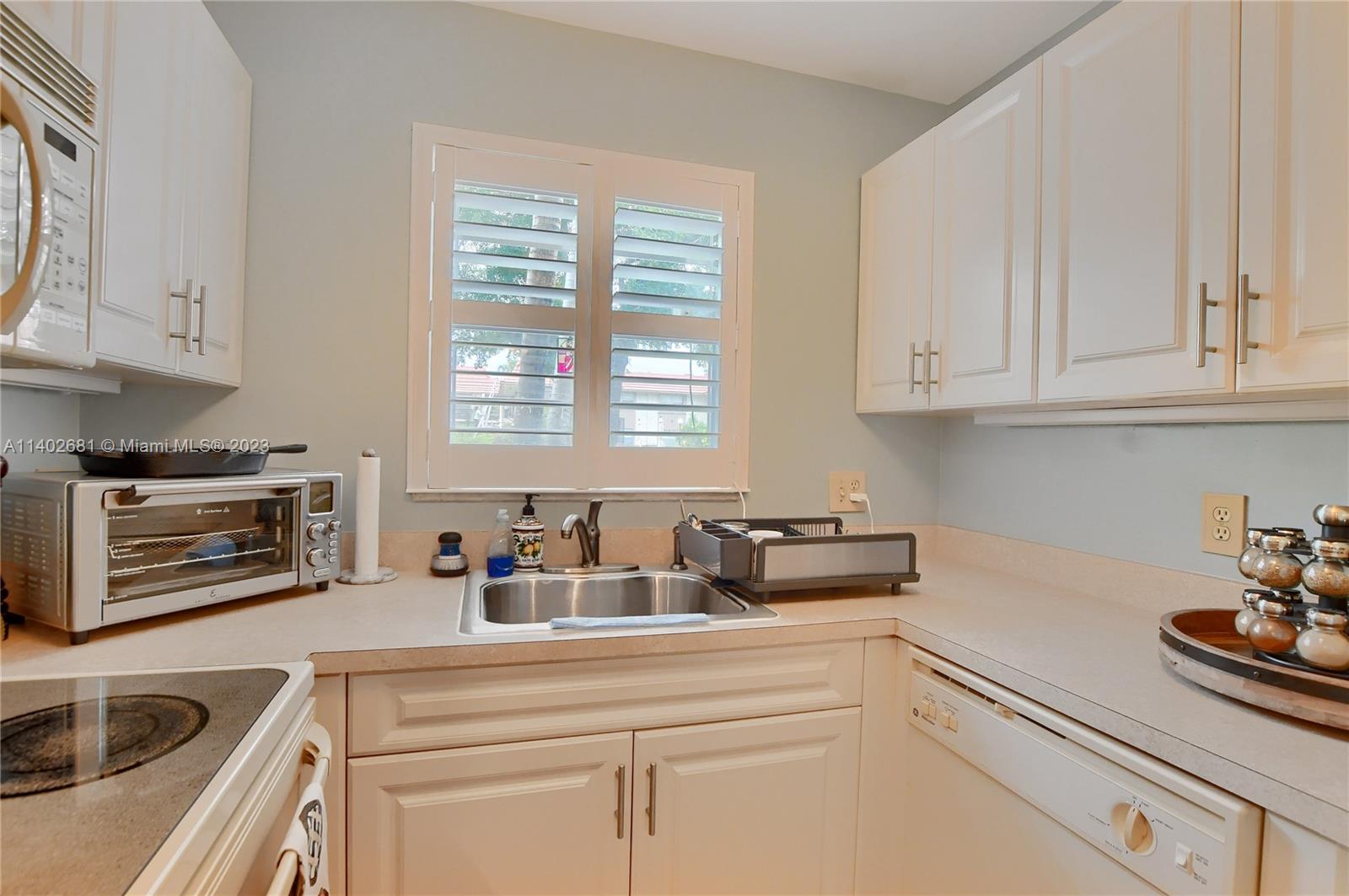 1050 Northwest 13th Street, Unit 197D Boca Raton, FL 33486 - Photo 4 of 5 Gallery Image 4