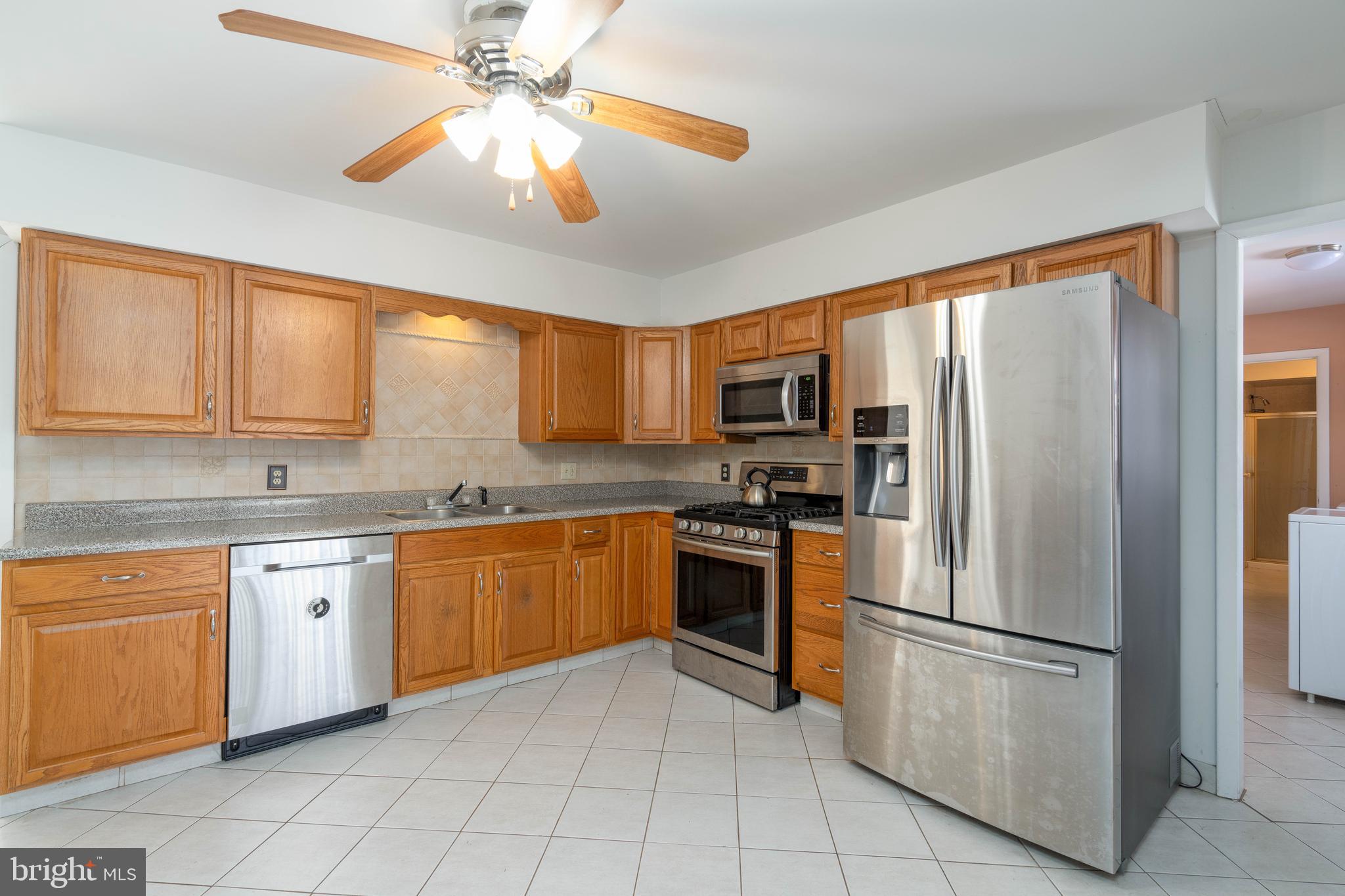 15 North Hook Road Pennsville, NJ 08070 - Photo 8 of 28 Gallery Image 8