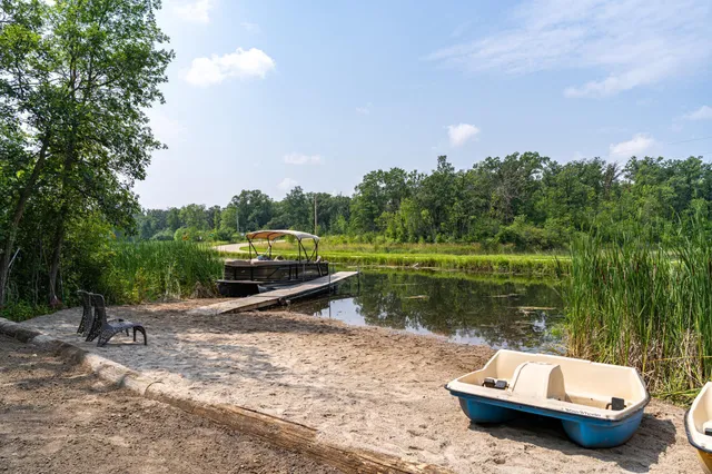 $440,000 | 14073 Red Oak Road Southeast, Mentor, MN 56736