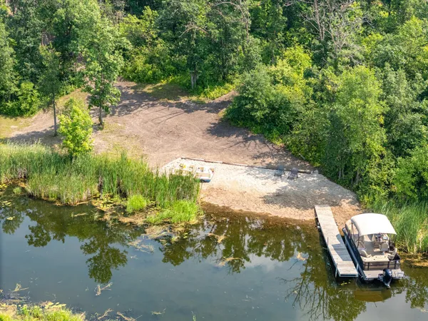 $440,000 | 14073 Red Oak Road Southeast, Mentor, MN 56736