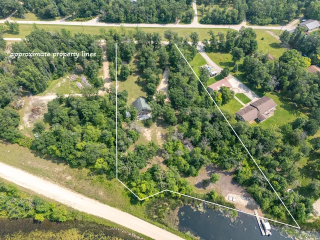 $440,000 | 14073 Red Oak Road Southeast, Mentor, MN 56736