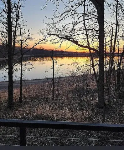 $440,000 | 14073 Red Oak Road Southeast, Mentor, MN 56736