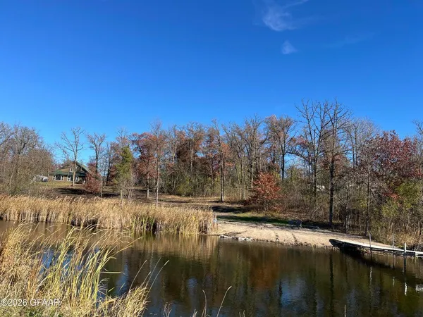 $440,000 | 14073 Red Oak Road Southeast, Mentor, MN 56736