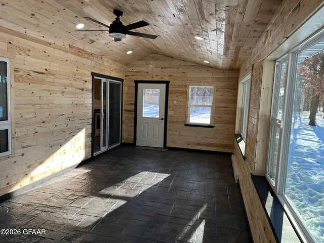 $440,000 | 14073 Red Oak Road Southeast, Mentor, MN 56736