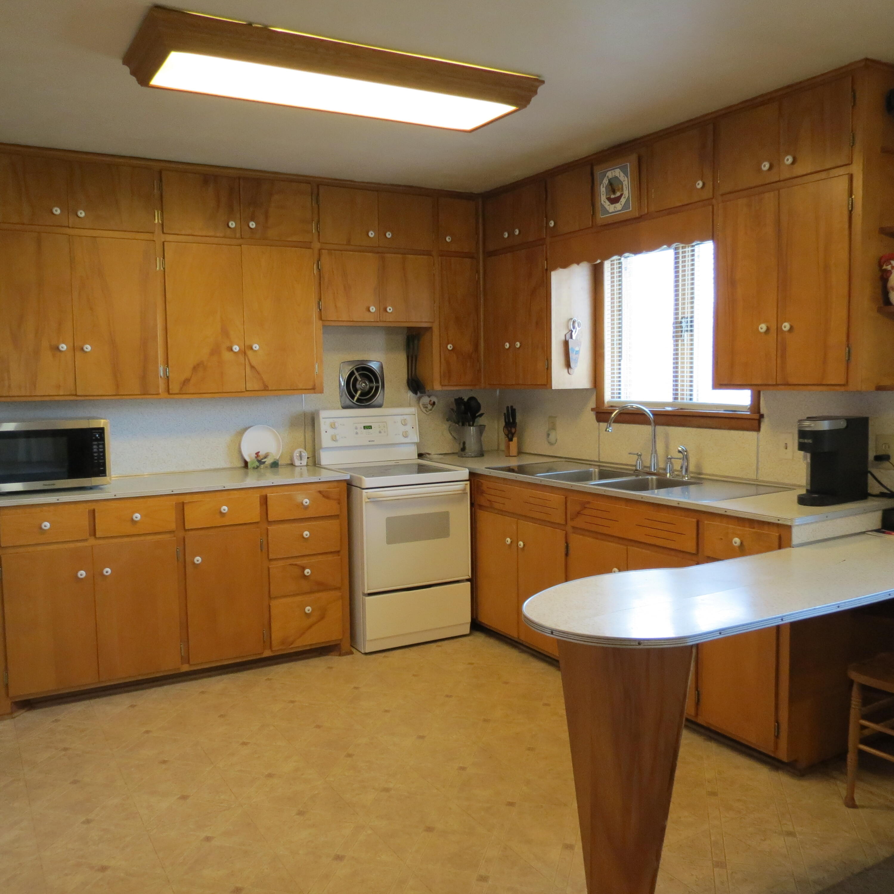 10040 Kaser Road Piqua, OH 45356 - Photo 8 of 20 IMG_2992