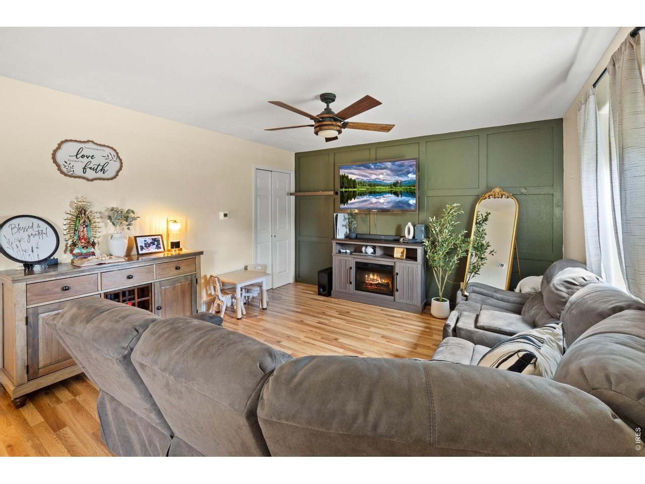 3705 Riverside Parkway Evans, CO 80620 - Photo 7 of 32 Living Room