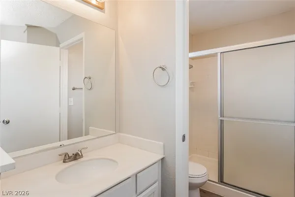 $1,900 | 6708 West Sheffield Drive, Las Vegas, NV 89108