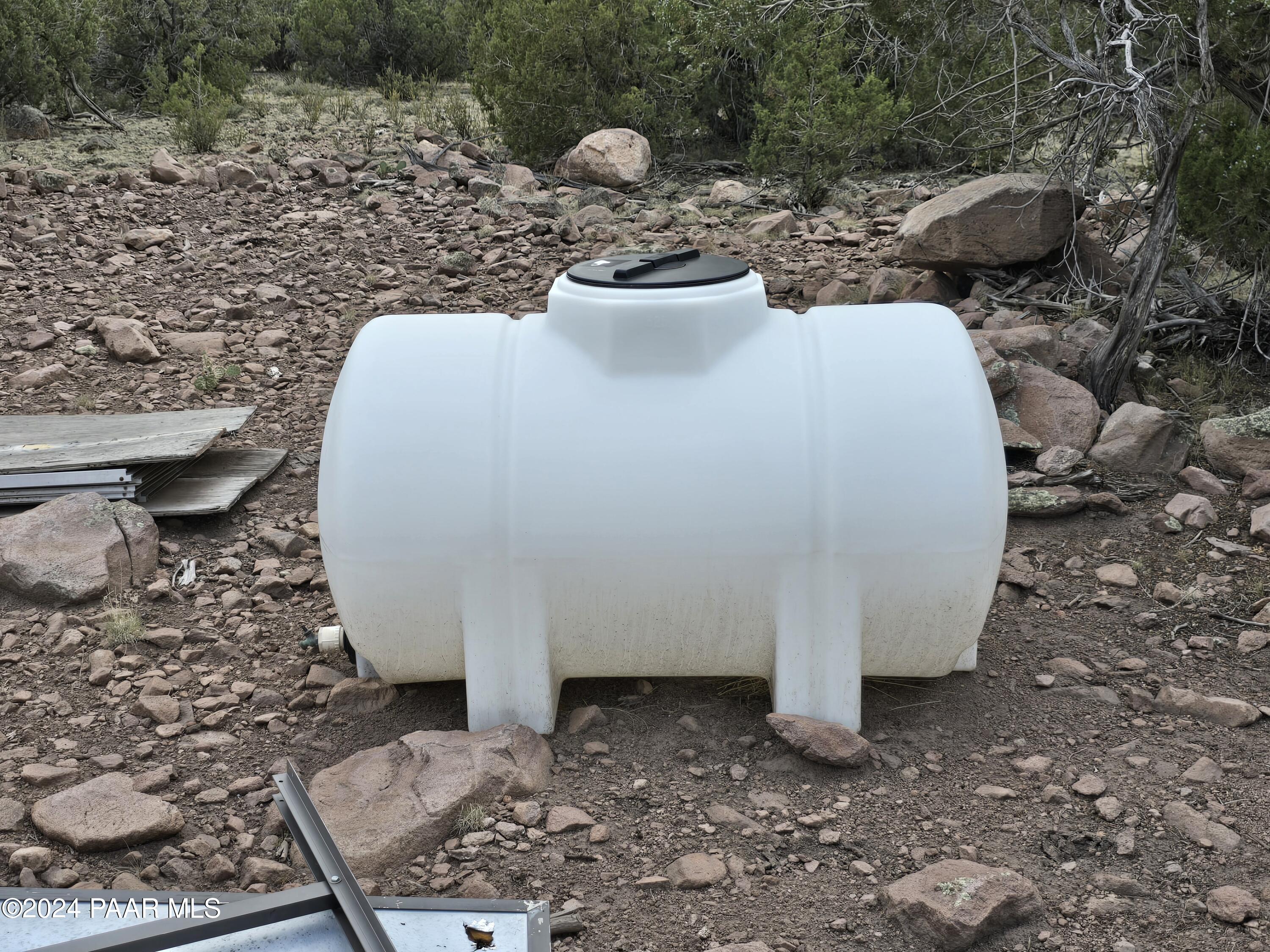12601 Bumpy Road Williams, AZ 86046 - Photo 19 of 22 Water tank 2