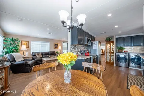 $295,000 | 2 Robertson Way, Newbury Park, CA 91320