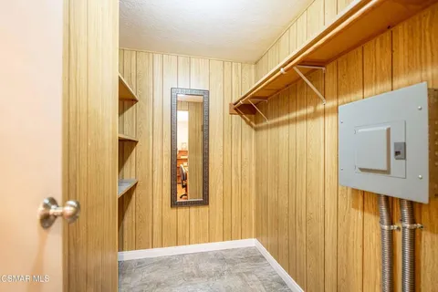 $295,000 | 2 Robertson Way, Newbury Park, CA 91320