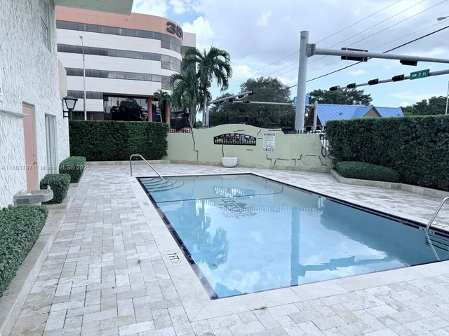 $200,000 | 300 Northwest 42nd Avenue, Unit 109, Miami, FL 33126