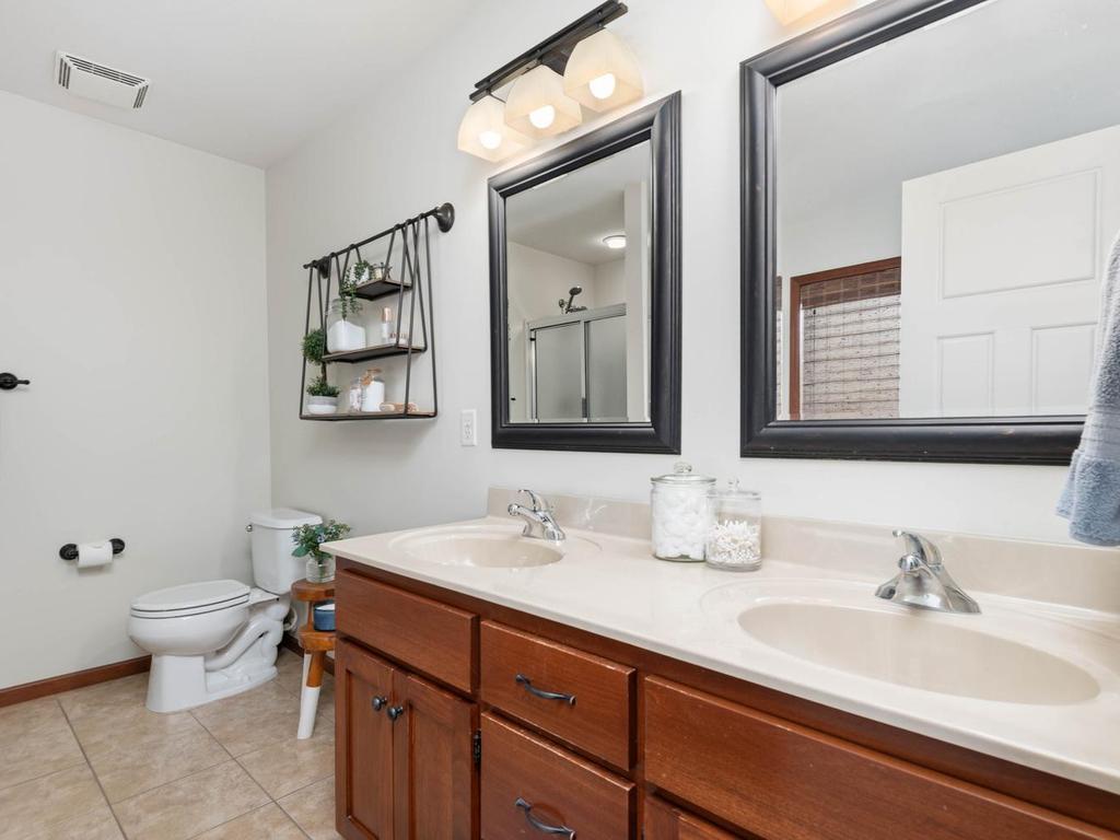 1631 Sparrow Road Waconia, MN 55387 - Photo 30 of 63 Gallery Image 30