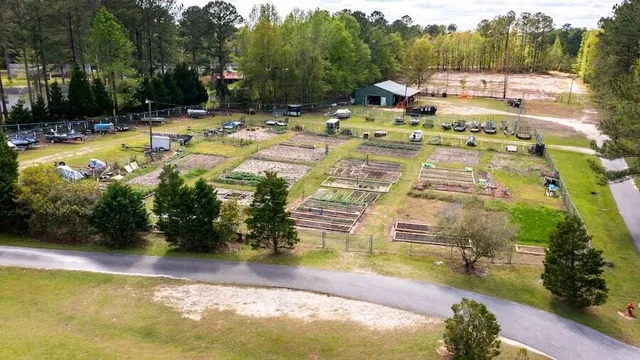 $319,000 | 856 Bentwood Circle, Manning, SC 29102