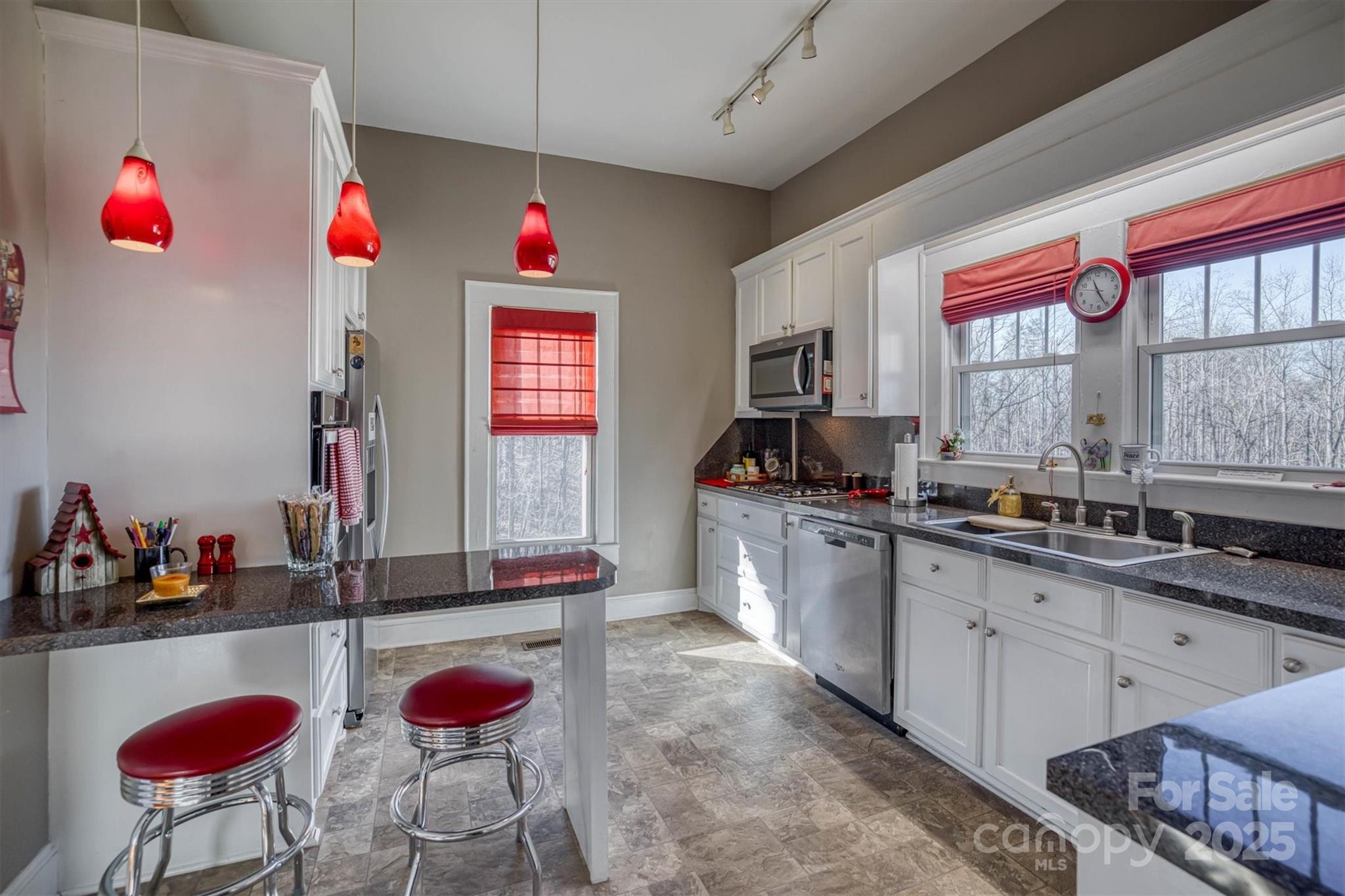 754 Pete Brittain Road Morganton, NC 28655 - Photo 7 of 31 Gallery Image 7