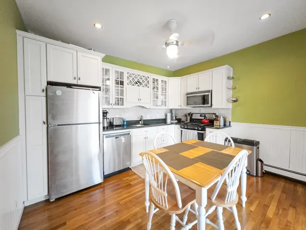 $3,150 | 122 Day Street, Unit 2, Boston, MA 02130