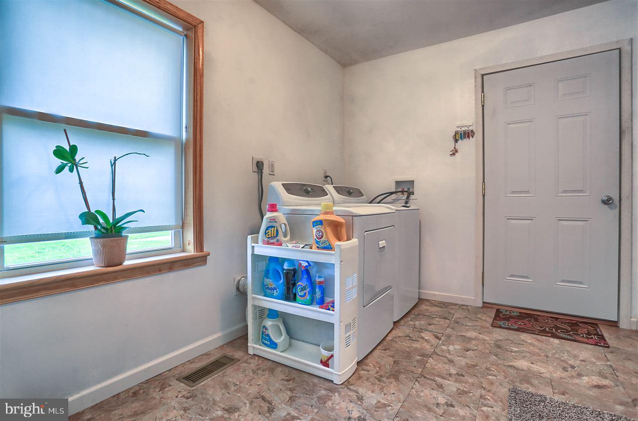 2495 Red Bank Road Dover, PA 17315 - Photo 15 of 23