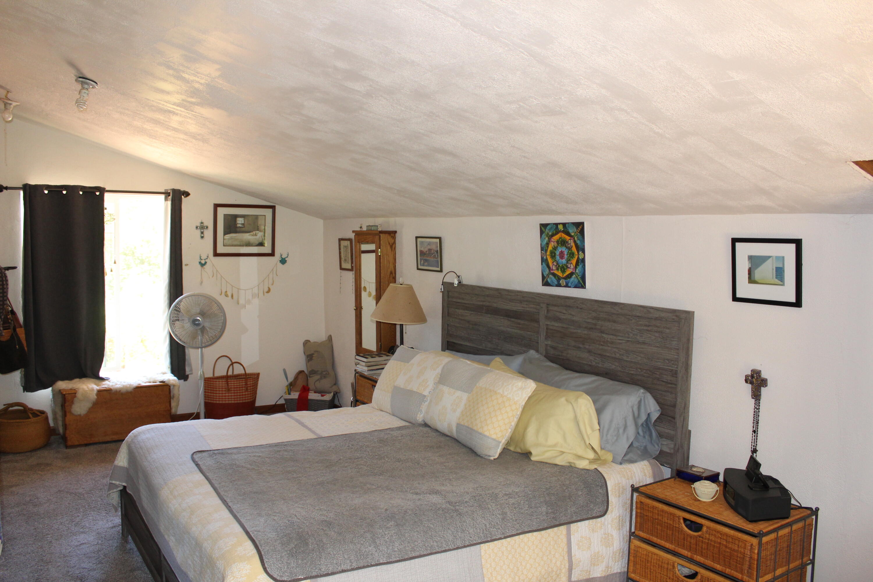 3961 Red Rock Road Garberville, CA 95542 - Photo 13 of 45 Upstairs