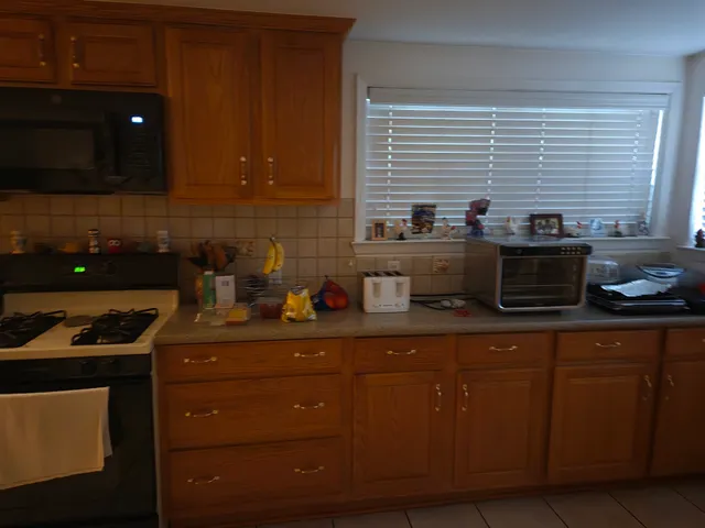 $799,998 | 524 West 34th Street, Houston, TX 77018