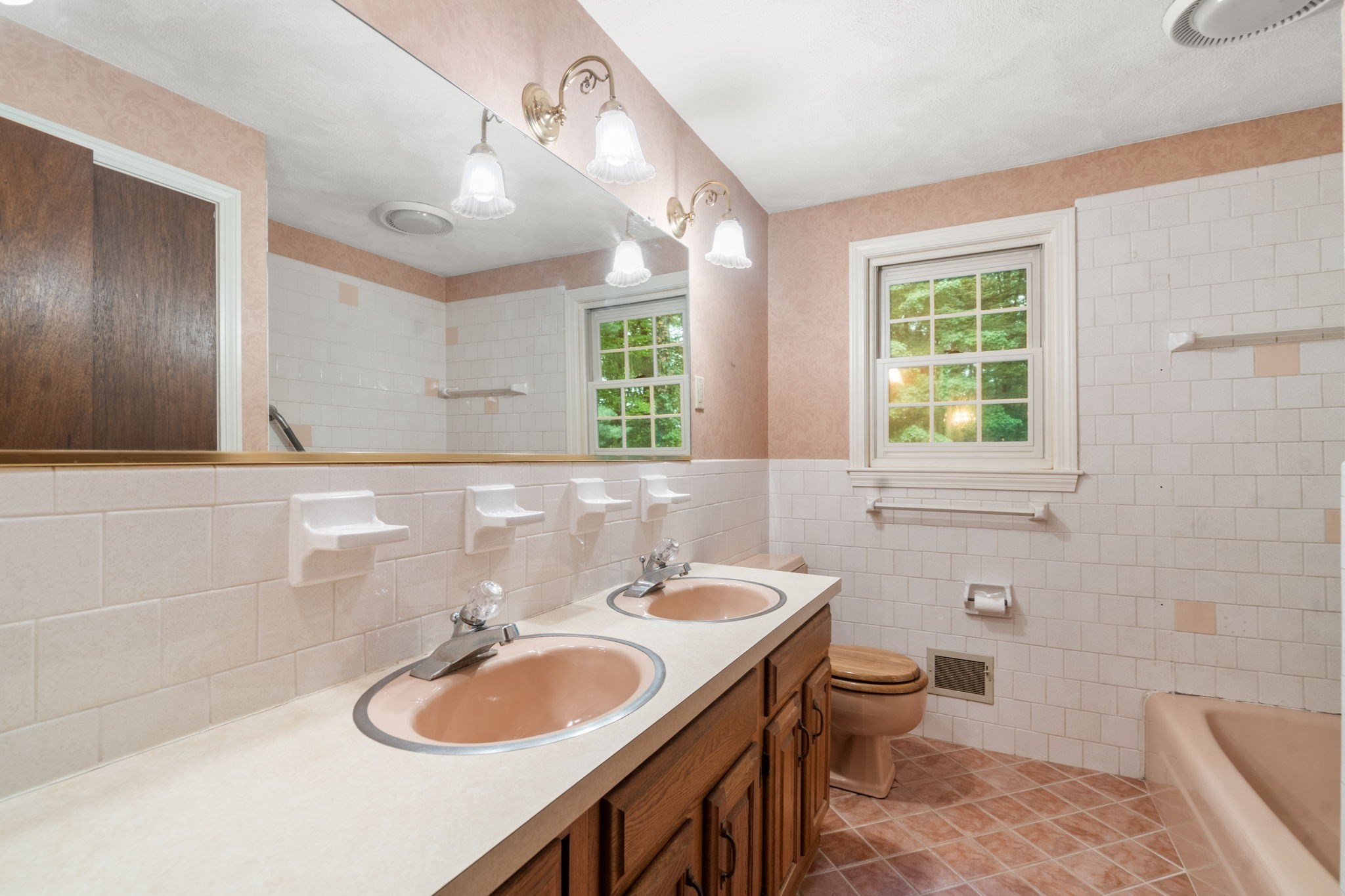 11 Summit Road Southborough, MA 01772 - Photo 26 of 41 Gallery Image 26