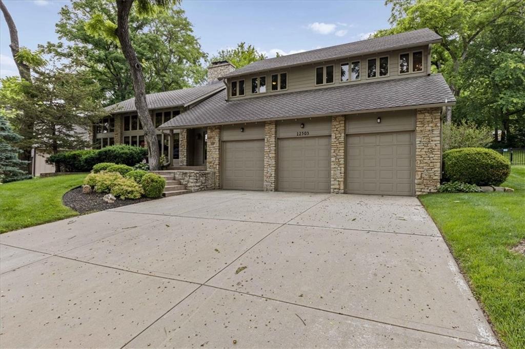 12503 Overbrook Road Leawood, KS 66209 - Photo 3 of 33
