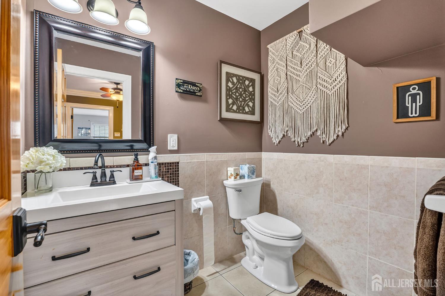 695 Spruce Road North Brunswick, NJ 08902 - Photo 34 of 63