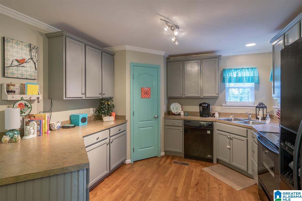 2732 Snow Rogers Road Gardendale, AL 35071 - Photo 12 of 37