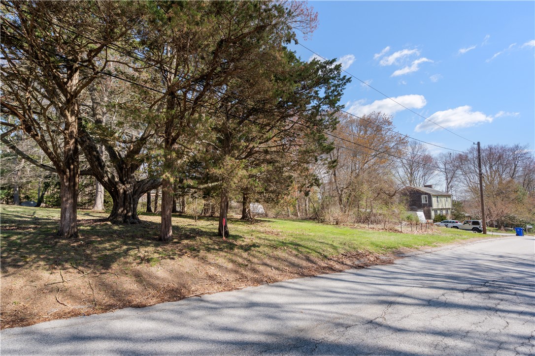 23 Smith Street Bristol, RI 02809 - Photo 6 of 7