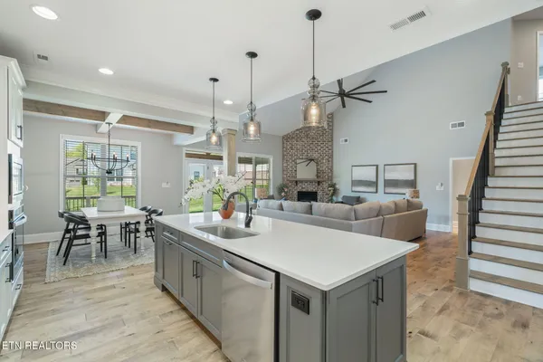 $899,000 | 644 Little Turkey Lane, Knoxville, TN 37934