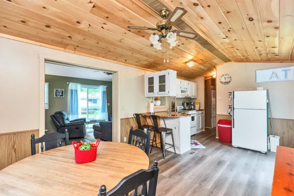 $155,000 | 115 Brookside Drive, Unit 212, Fitzwilliam, NH 03447