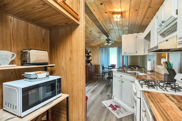 $164,000 | 115 Brookside Drive, Unit 212, Fitzwilliam, NH 03447