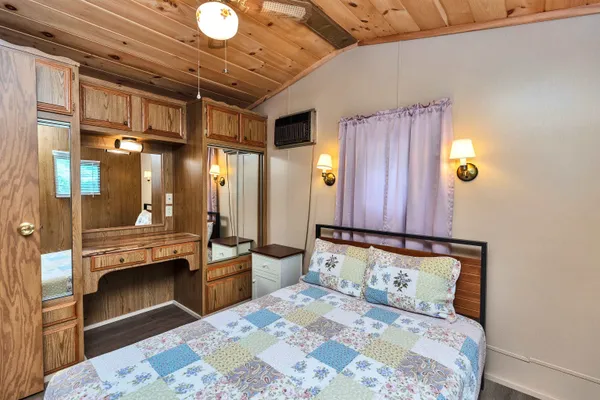 $155,000 | 115 Brookside Drive, Unit 212, Fitzwilliam, NH 03447