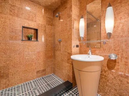 $2,350,000 | 333 West Hubbard Street, Unit 1006, Chicago, IL 60654