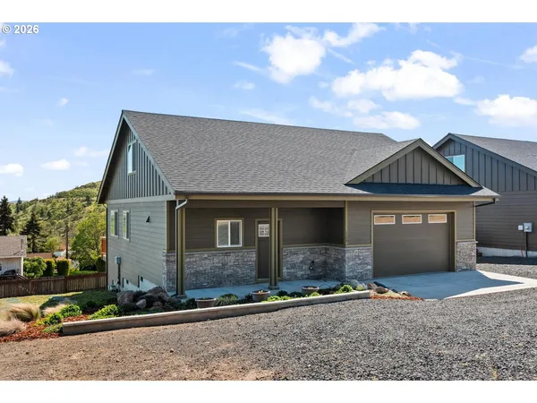 $474,900 | 1159 Pine Street, The Dalles, OR 97058
