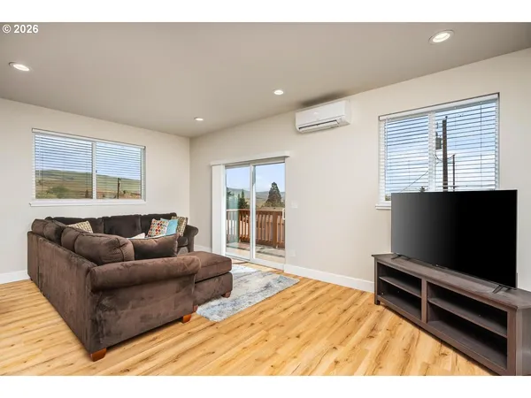 $474,900 | 1159 Pine Street, The Dalles, OR 97058