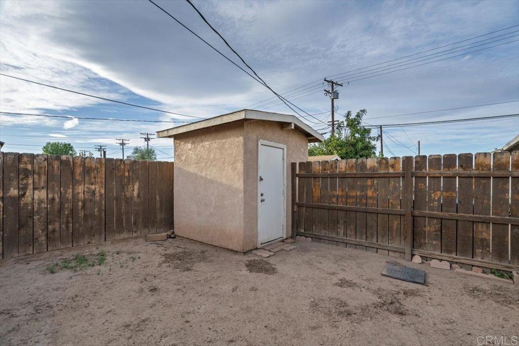 347 East B Street Brawley, CA 92227 - Photo 31 of 39